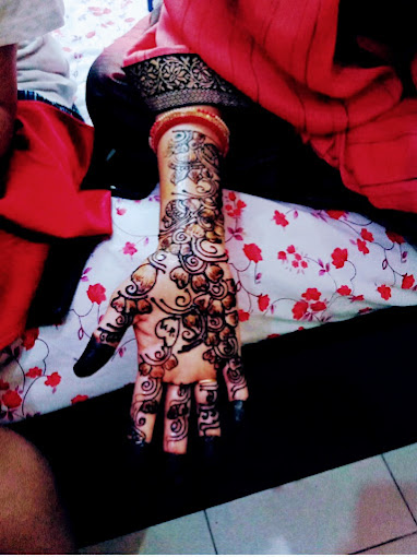 Diksha Mehndi Artist 