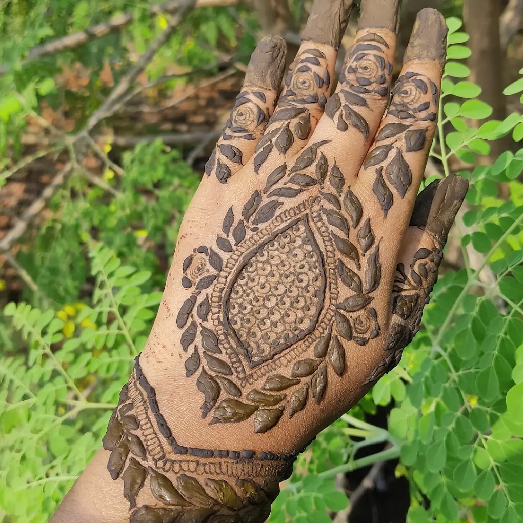 Mehndi by naushba