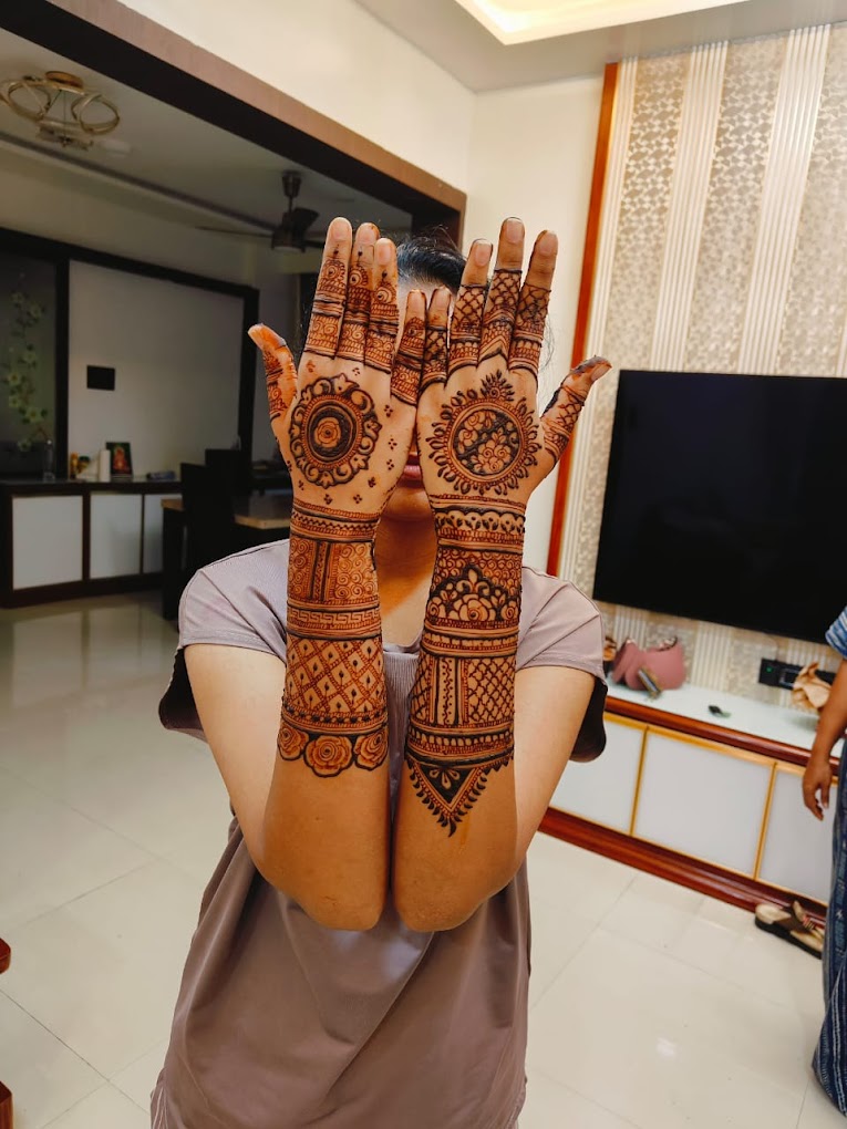 Sakshi mehendi art and creation