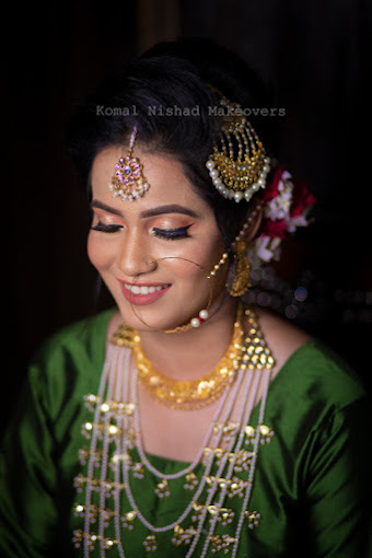 Komal Nishad Makeup artist