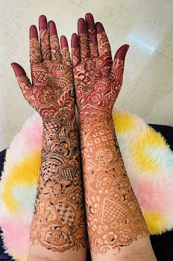 MEHNDI BY HEENA