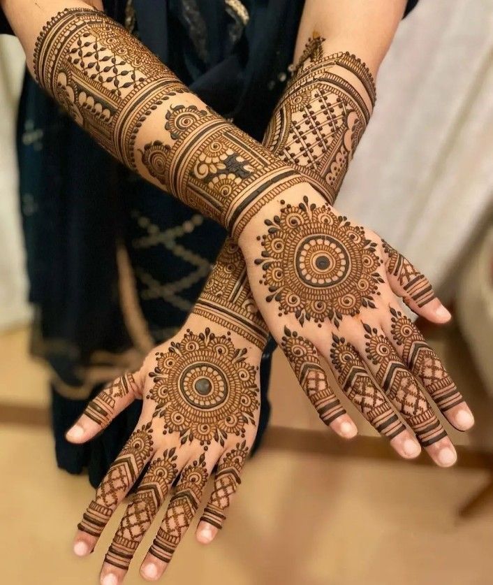 Rupali beautician and mehendi artist