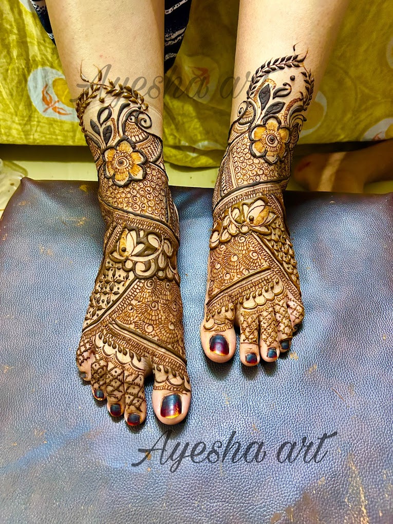 Ayesha Mehendi Art